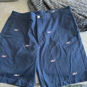 Vineyard vines